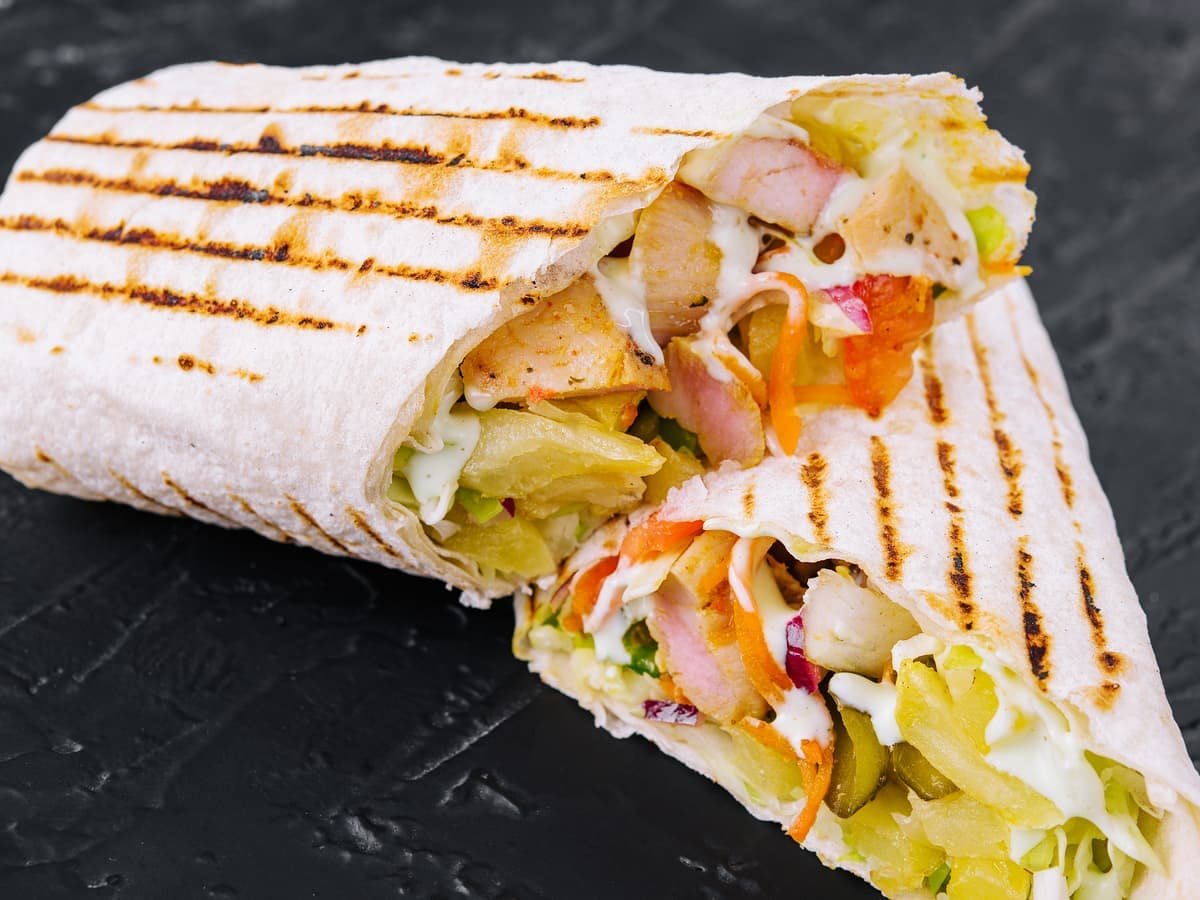 Kebab La Brava de Ketaco con salsa Brava Roja y jalapeño fresco