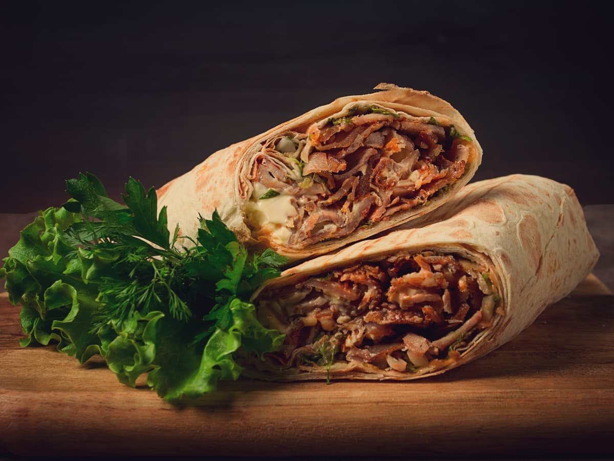 Menú Para Dos de Ketaco con dos kebabs, acompañamientos y bebidas